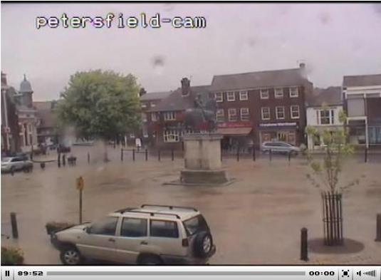 Petersfield Town Centre live streaming webcam