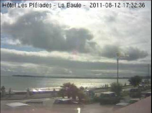 Bay of La Baule streaming weather webcam