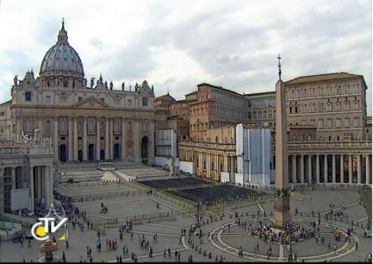 St Peter’s Square HD Streaming Rome Webcam in Italy
