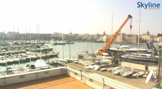 Live Streaming Trani Harbour HD Cam, Italy
