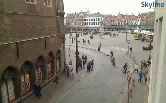 Live Streaming HD Market Square Webcam Bruges, Belgium.