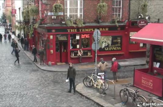 Live Temple Bar Streaming HD webcam Dublin City Centre Dublin Ireland
