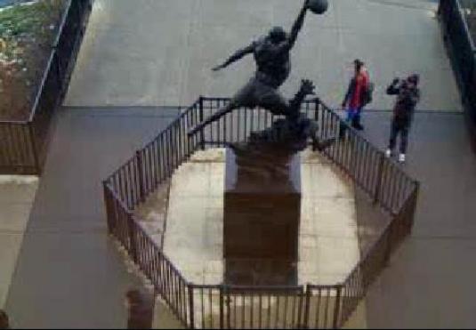Michael Jordan Statue Live Streaming Webcam United Center Chicago Illinois