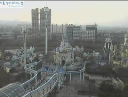 Seokchon Lake Park Streaming Webcam Seoul South Korea