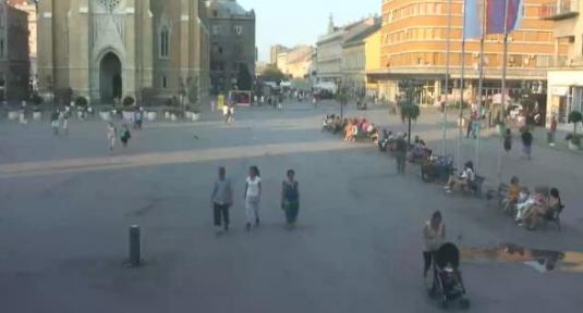 Novi Sad City Centre Liberty Square Streaming Webcam Serbia