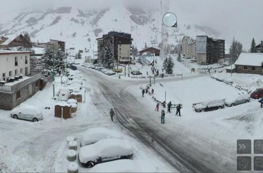 Les Deux Alpes Skiing Resort Weather Webcam French Alps France