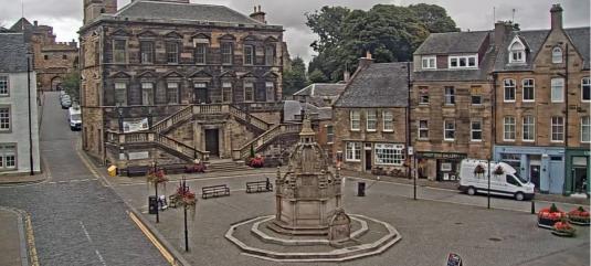 Linlithgow Historical Town Centre Live Streaming Weather Web Cam