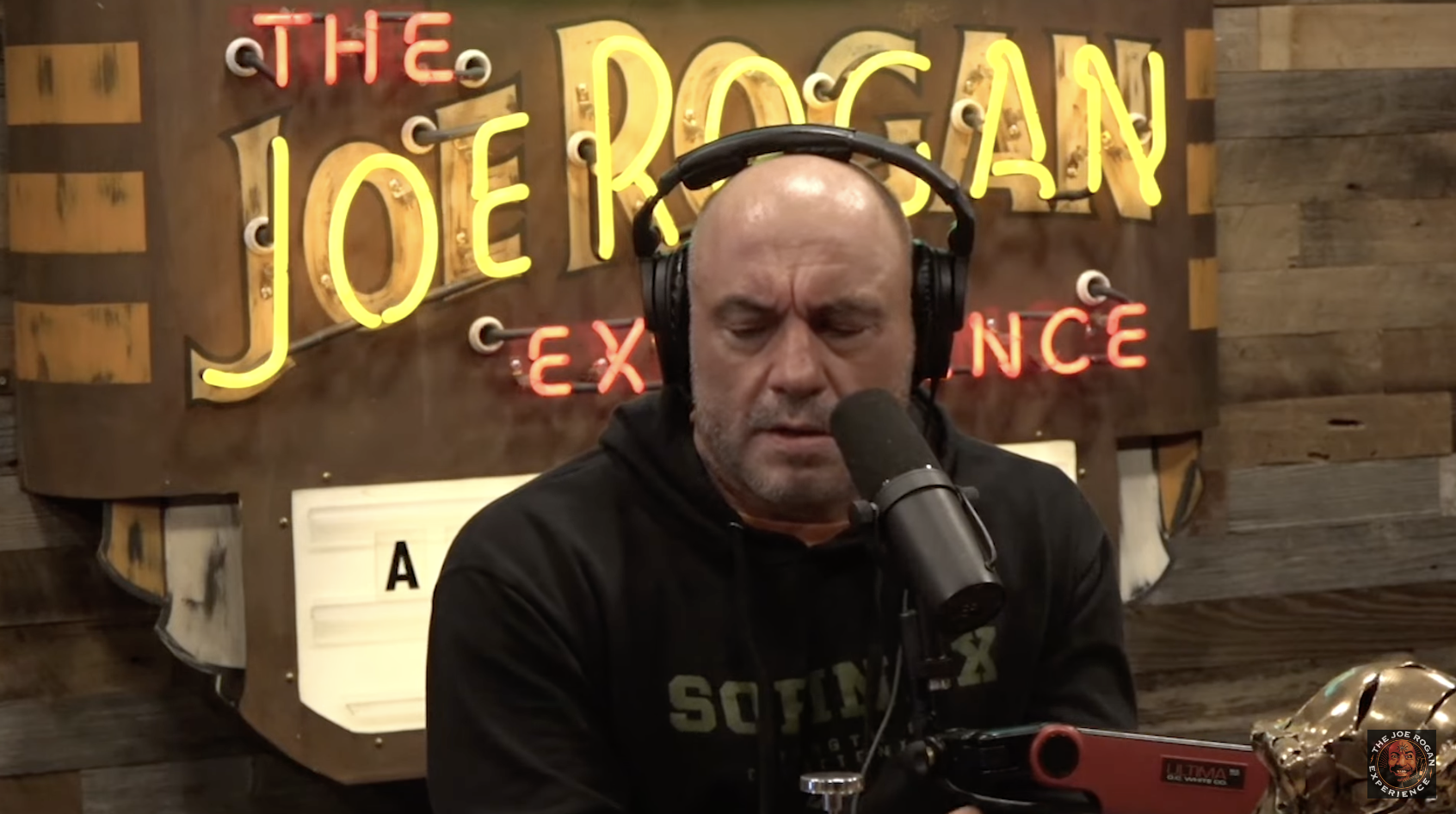 Listen and Watch The Joe Rogan Experience Podcast Stream